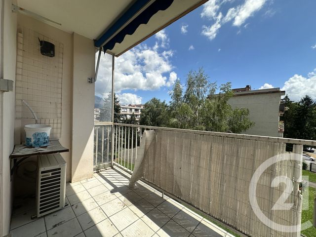 Appartement T4 à vendre - 4 pièces - 67.51 m2 - GRENOBLE - 38 - RHONE-ALPES - Century 21 Agence Foch