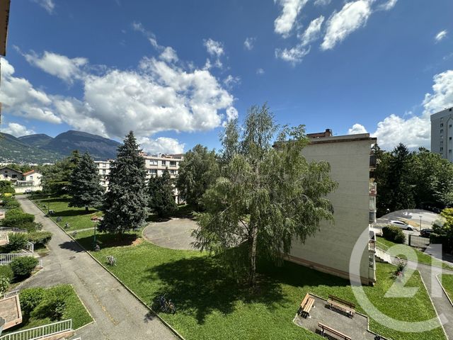 Appartement T4 à vendre - 4 pièces - 67.51 m2 - GRENOBLE - 38 - RHONE-ALPES - Century 21 Agence Foch