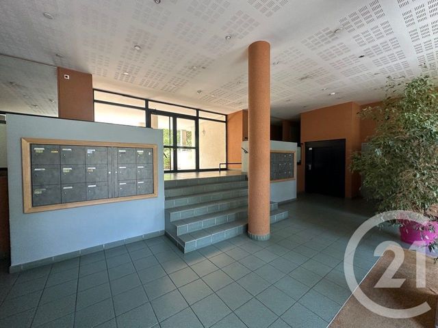 Appartement T3 à vendre - 3 pièces - 65.6 m2 - GRENOBLE - 38 - RHONE-ALPES - Century 21 Agence Foch