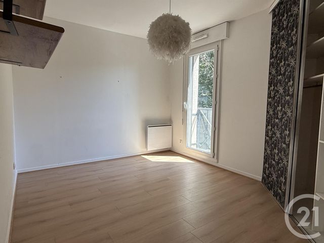 Appartement T4 à louer - 4 pièces - 88.02 m2 - GRENOBLE - 38 - RHONE-ALPES - Century 21 Agence Foch