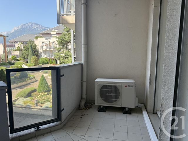 Appartement T4 à louer - 4 pièces - 88.02 m2 - GRENOBLE - 38 - RHONE-ALPES - Century 21 Agence Foch
