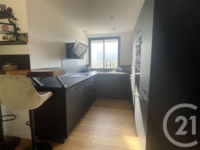 Appartement à vendre - 3 pièces - 59.05 m2 - ST EGREVE - 38 - RHONE-ALPES - Century 21 Agence Foch
