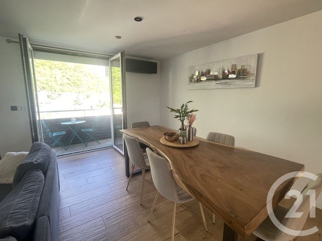 Appartement à vendre - 3 pièces - 59.05 m2 - ST EGREVE - 38 - RHONE-ALPES - Century 21 Agence Foch
