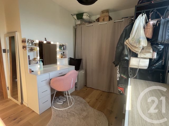 Appartement à vendre - 3 pièces - 59.05 m2 - ST EGREVE - 38 - RHONE-ALPES - Century 21 Agence Foch