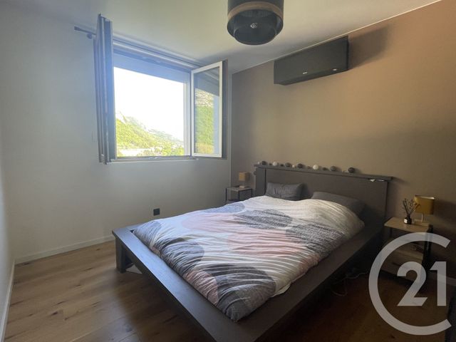 Appartement à vendre - 3 pièces - 59.05 m2 - ST EGREVE - 38 - RHONE-ALPES - Century 21 Agence Foch