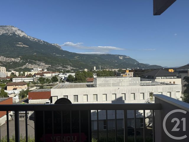 Appartement T3 à vendre - 3 pièces - 53.43 m2 - ECHIROLLES - 38 - RHONE-ALPES - Century 21 Agence Foch
