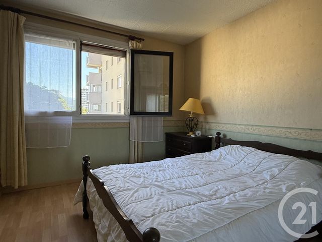 Appartement T3 à vendre - 3 pièces - 53.43 m2 - ECHIROLLES - 38 - RHONE-ALPES - Century 21 Agence Foch