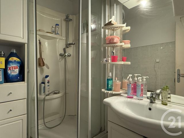 Appartement T3 à vendre - 3 pièces - 53.43 m2 - ECHIROLLES - 38 - RHONE-ALPES - Century 21 Agence Foch