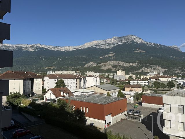 Appartement T3 à vendre - 3 pièces - 53.43 m2 - ECHIROLLES - 38 - RHONE-ALPES - Century 21 Agence Foch