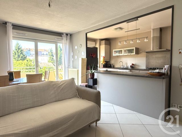 Appartement T3 à vendre - 3 pièces - 66.43 m2 - FONTAINE - 38 - RHONE-ALPES - Century 21 Agence Foch