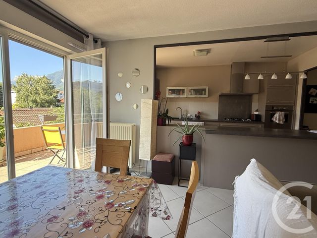 Appartement T3 à vendre - 3 pièces - 66.43 m2 - FONTAINE - 38 - RHONE-ALPES - Century 21 Agence Foch