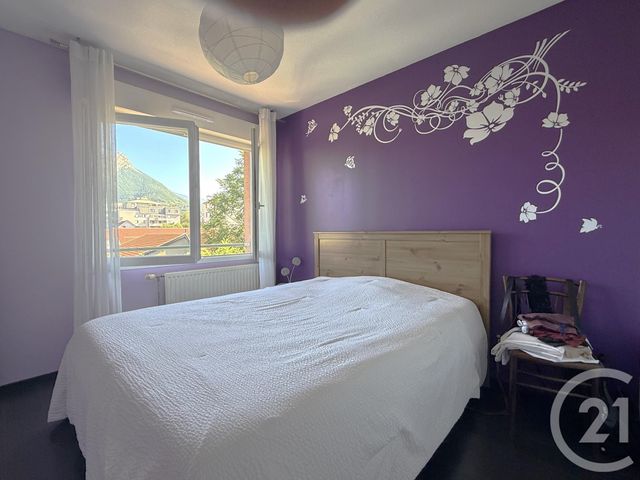 Appartement T3 à vendre - 3 pièces - 66.43 m2 - FONTAINE - 38 - RHONE-ALPES - Century 21 Agence Foch