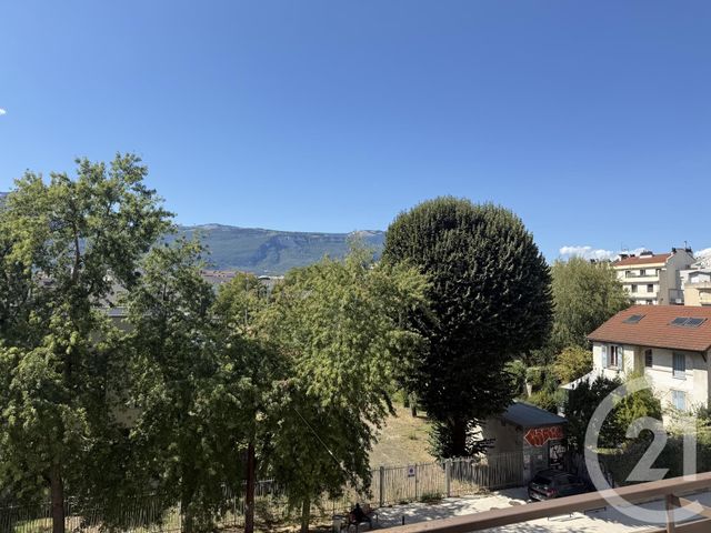 Appartement T3 à vendre - 3 pièces - 87.51 m2 - GRENOBLE - 38 - RHONE-ALPES - Century 21 Agence Foch