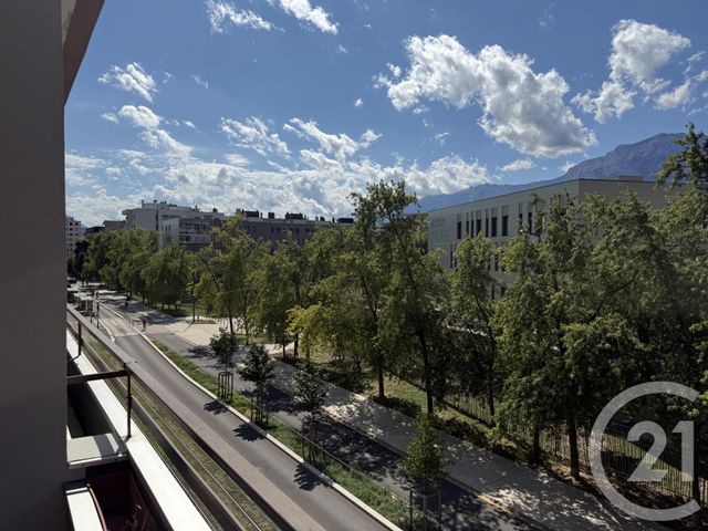 Appartement T3 à vendre - 3 pièces - 87.51 m2 - GRENOBLE - 38 - RHONE-ALPES - Century 21 Agence Foch