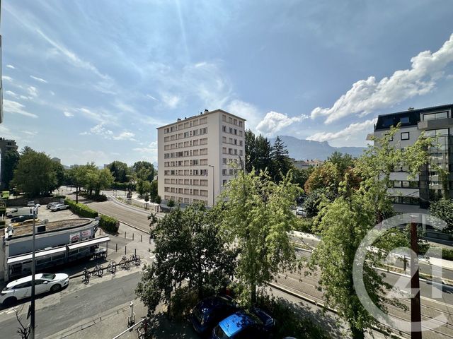 Appartement T1 à vendre - 1 pièce - 26.29 m2 - GRENOBLE - 38 - RHONE-ALPES - Century 21 Agence Foch