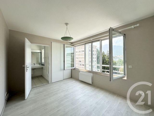 Appartement T2 à vendre - 2 pièces - 40.94 m2 - GRENOBLE - 38 - RHONE-ALPES - Century 21 Agence Foch