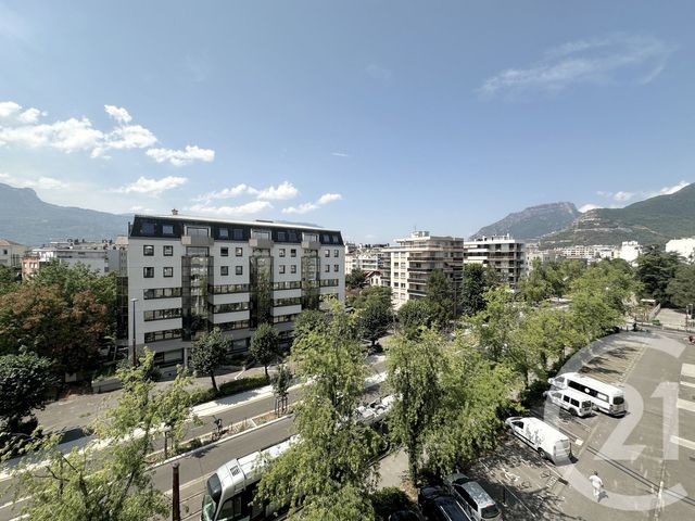 Appartement T2 à vendre - 2 pièces - 40.94 m2 - GRENOBLE - 38 - RHONE-ALPES - Century 21 Agence Foch