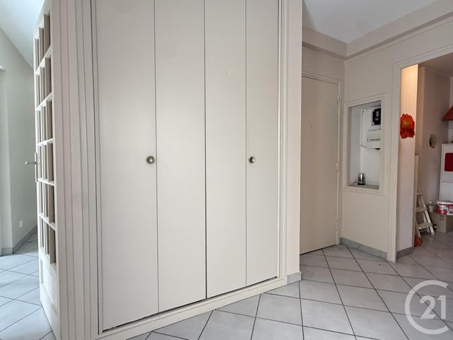 Appartement T4 à vendre - 3 pièces - 86.96 m2 - ECHIROLLES - 38 - RHONE-ALPES - Century 21 Agence Foch