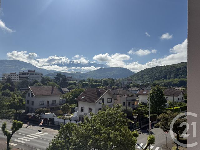 Appartement T4 à vendre - 3 pièces - 86.96 m2 - ECHIROLLES - 38 - RHONE-ALPES - Century 21 Agence Foch