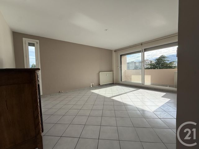 Appartement T4 à vendre - 3 pièces - 86.96 m2 - ECHIROLLES - 38 - RHONE-ALPES - Century 21 Agence Foch