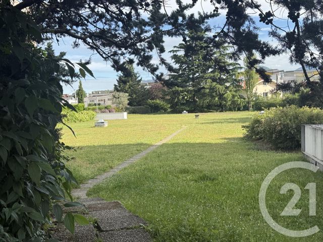 Appartement T4 à vendre - 3 pièces - 86.96 m2 - ECHIROLLES - 38 - RHONE-ALPES - Century 21 Agence Foch