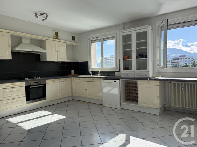 Appartement T4 à vendre - 3 pièces - 86.96 m2 - ECHIROLLES - 38 - RHONE-ALPES - Century 21 Agence Foch