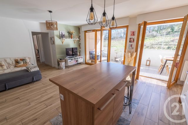 Appartement T3 à vendre - 3 pièces - 71.83 m2 - SEYSSINS - 38 - RHONE-ALPES - Century 21 Agence Foch