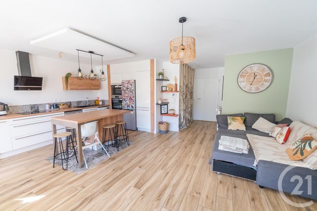 Appartement T3 à vendre - 3 pièces - 71.83 m2 - SEYSSINS - 38 - RHONE-ALPES - Century 21 Agence Foch