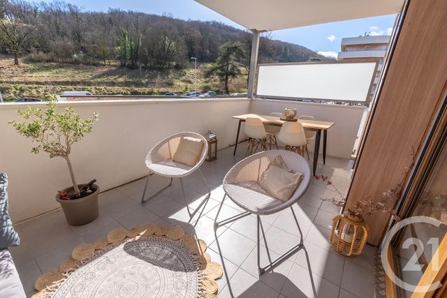 Appartement T3 à vendre - 3 pièces - 71.83 m2 - SEYSSINS - 38 - RHONE-ALPES - Century 21 Agence Foch